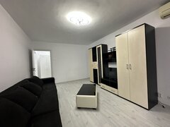 Titan zona sectia 13 Politie